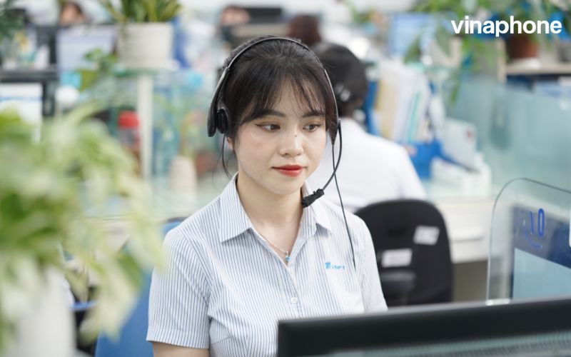 Khách hàng liên hệ tổng đài 1800.1091 của VinaPhone để được hỗ trợ huỷ gói data đơn giản, nhanh chóng