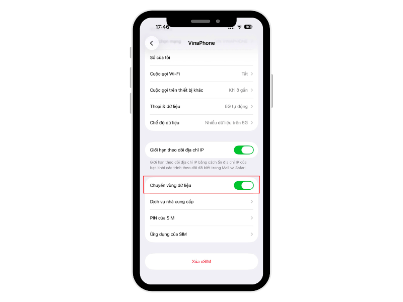 Bước 2: Gạt thanh công tắc Chuyển vùng dữ liệu (Data Roaming) sang vị trí Bật