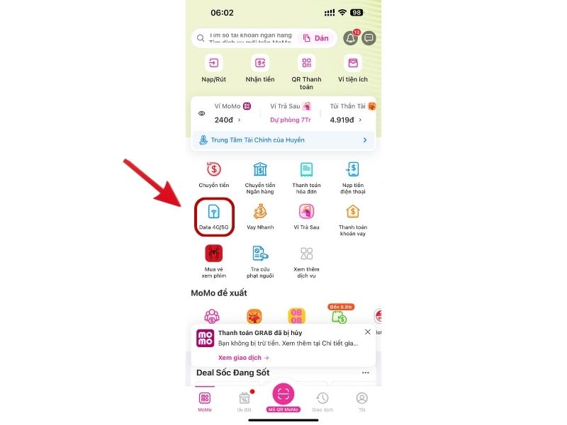 Mở MoMo và chọn Data 4G/5G