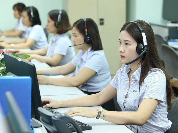 Liên hệ tổng đài VNPT để đổi gói cước MyTV