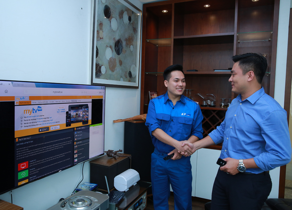 Nhiều gia đình tin tưởng lựa chọn gói combo internet + truyền hình VNPT